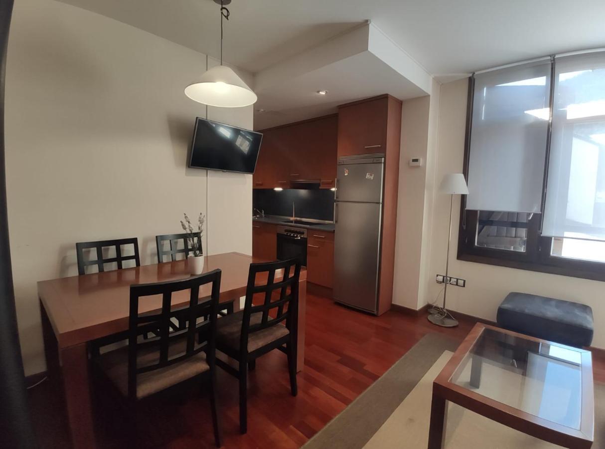 Apartamento Montes De Villanúa Εξωτερικό φωτογραφία